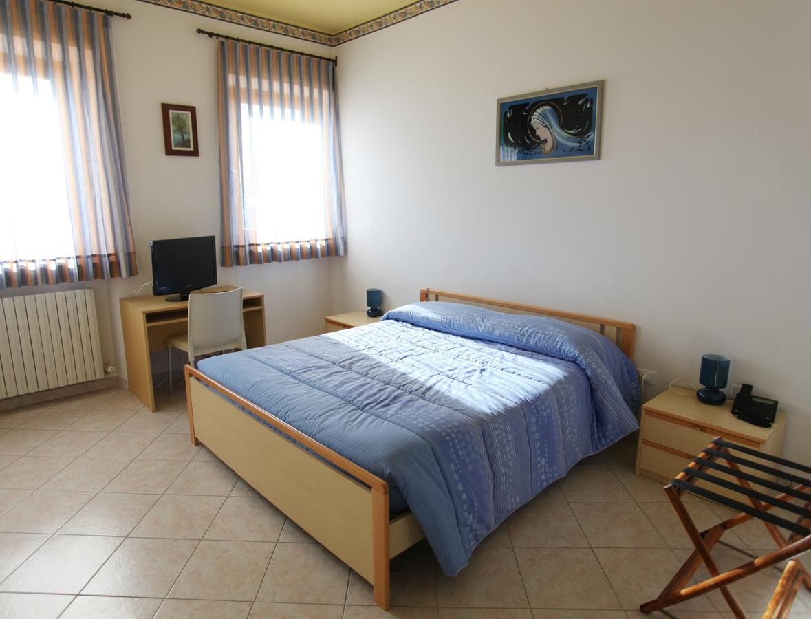 Il Castagno Otel Orciano di Pesaro Dış mekan fotoğraf