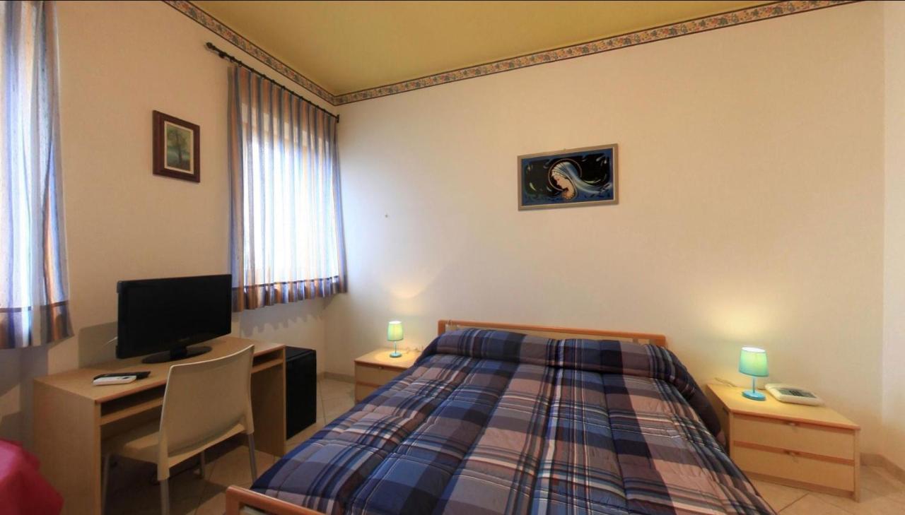 Il Castagno Otel Orciano di Pesaro Dış mekan fotoğraf
